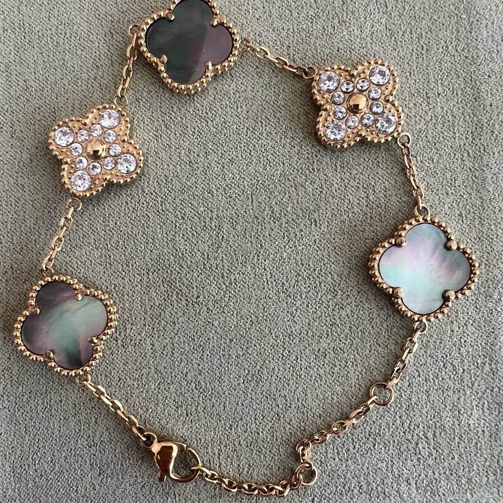Five Clover Bracelet